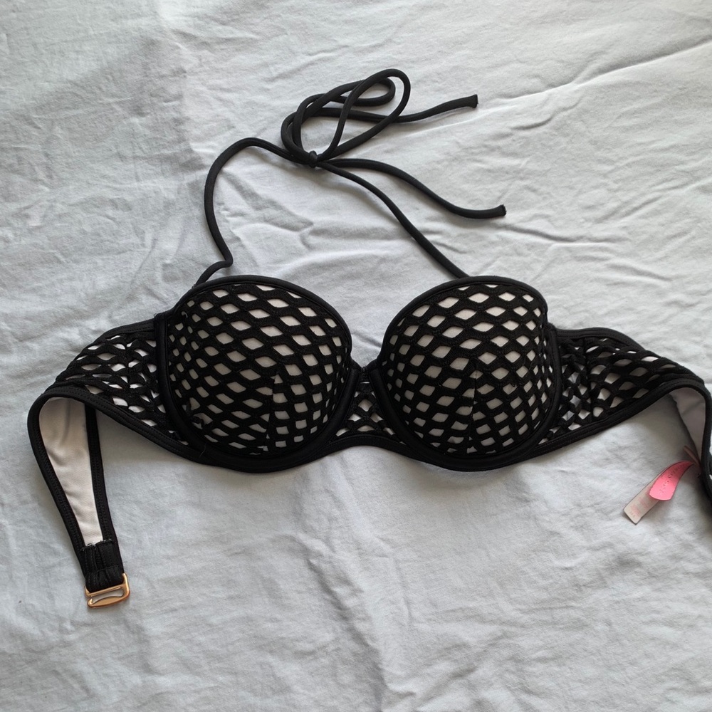 Victoria’s Secret black and white bikini top